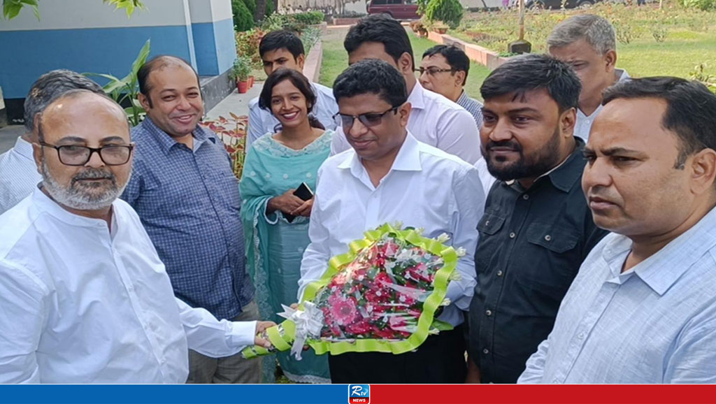 স্থলবন্দর কর্তৃপক্ষ পরিচালকের হিলি স্থলবন্দর পরিদর্শন