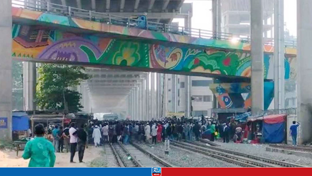 Titumir Students Block Railways, 2 Trains Stuck