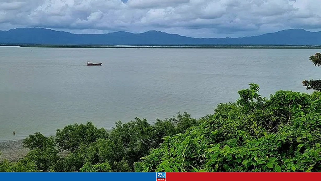 সেন্টমার্টিনে যাত্রীবাহী নৌযান চলবে কোস্টগার্ডের পাহারায়, টহল জোরদার 