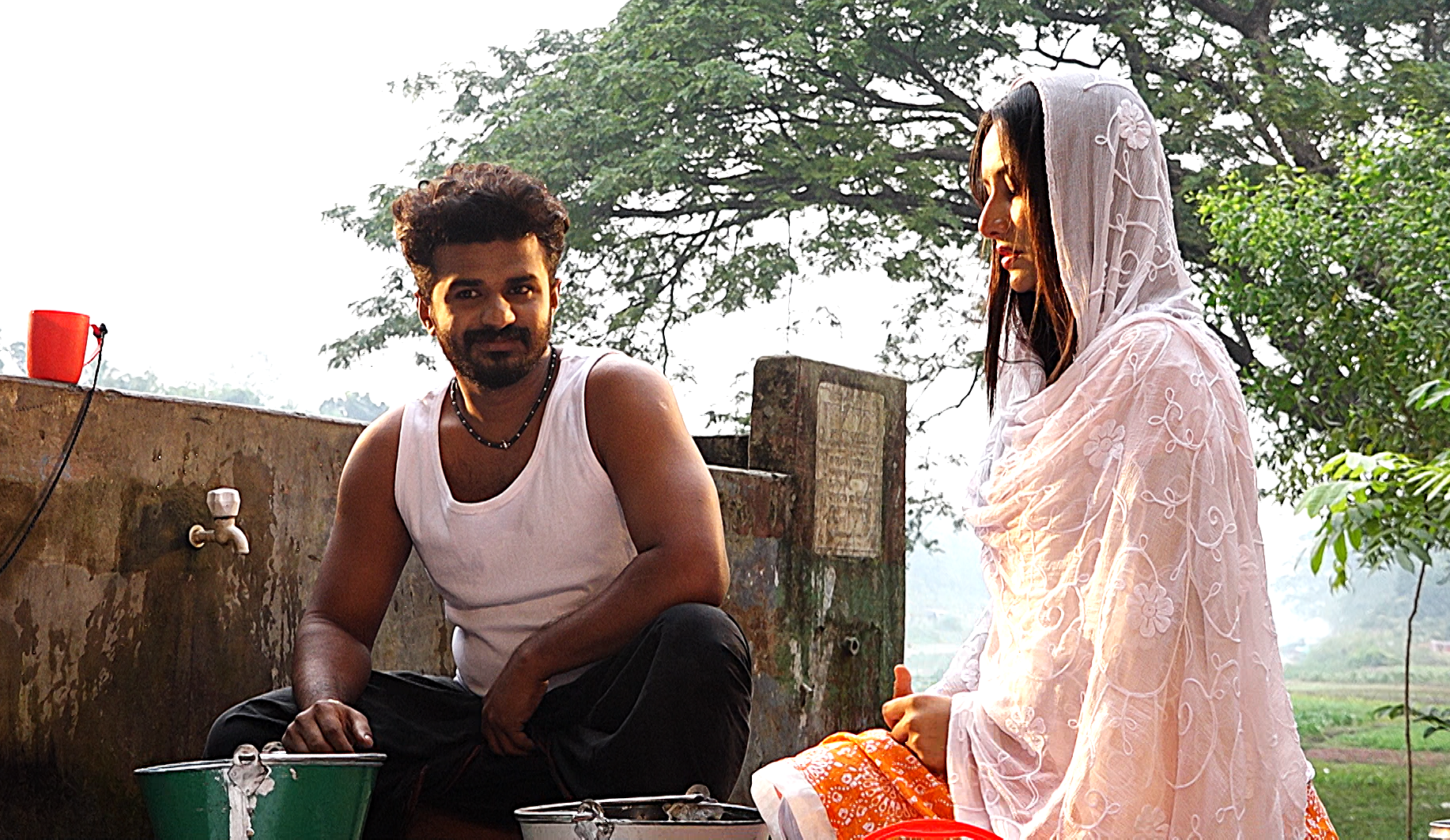 ‘মনের মাঝে তুমি’ নাটকের একটি দৃশ্যে ফারহান ও ফারিন