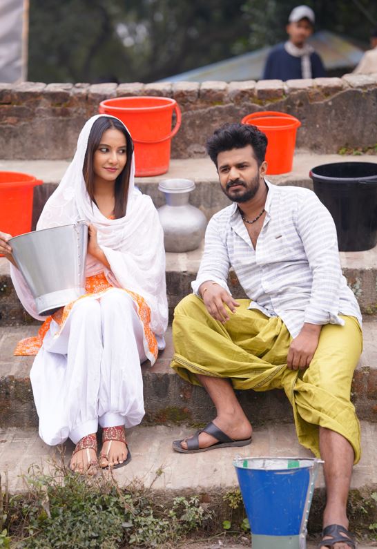 ‘মনের মাঝে তুমি’ নাটকের একটি দৃশ্যে ফারহান ও ফারিন