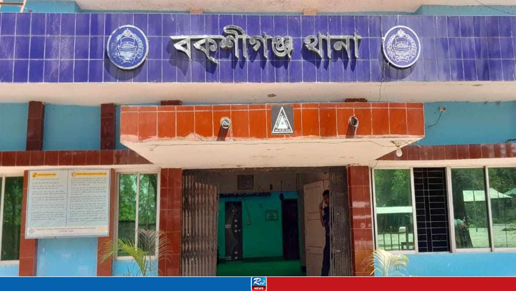 বকশীগঞ্জে গাঁজা সেবনে বাধা, এক নারীকে কুপিয়ে জখম