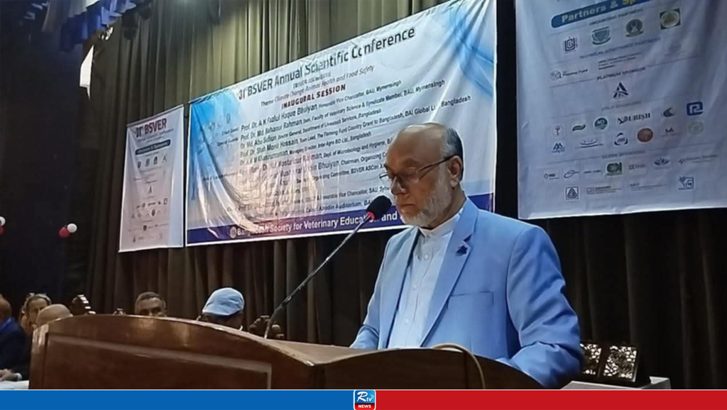 বিজ্ঞানের উদ্ভাবনগুলো শুধু কাগজ ও বইয়ে বন্দী রাখলে হবে না: বাকৃবি উপাচার্য