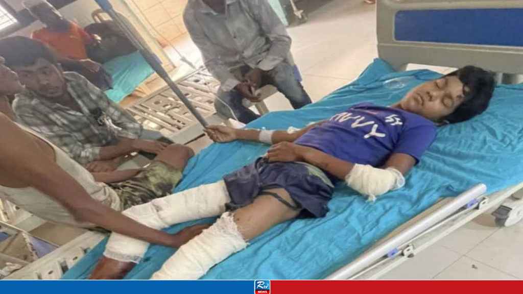 নাইক্ষ্যংছড়ি সীমান্তে মাইন বিস্ফোরণে কিশোর আহত