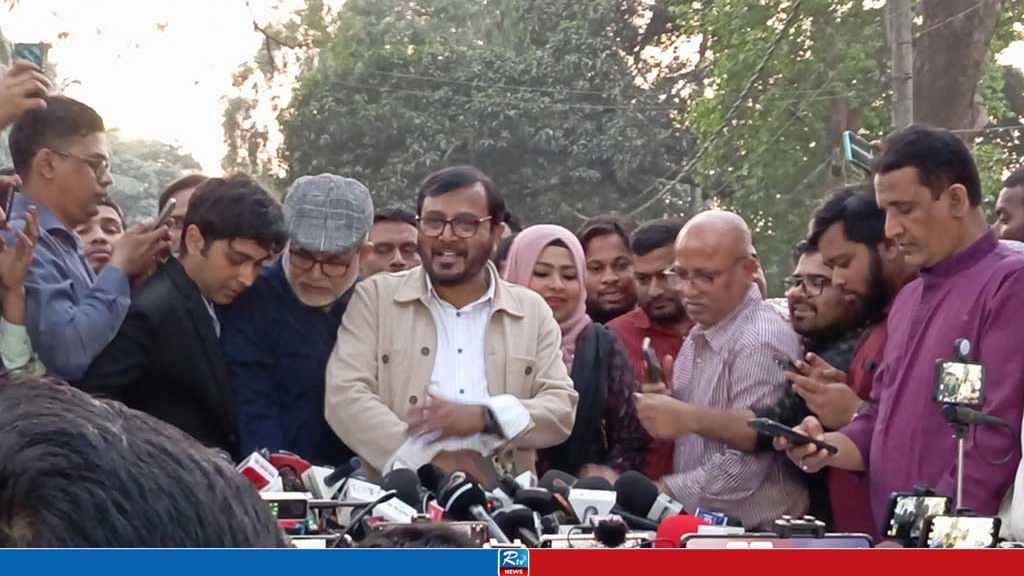 সরকার নিজের কর্তৃত্ব নিশ্চিত না করে নির্বাচন দিলে বিপজ্জনক হবে: মঞ্জু