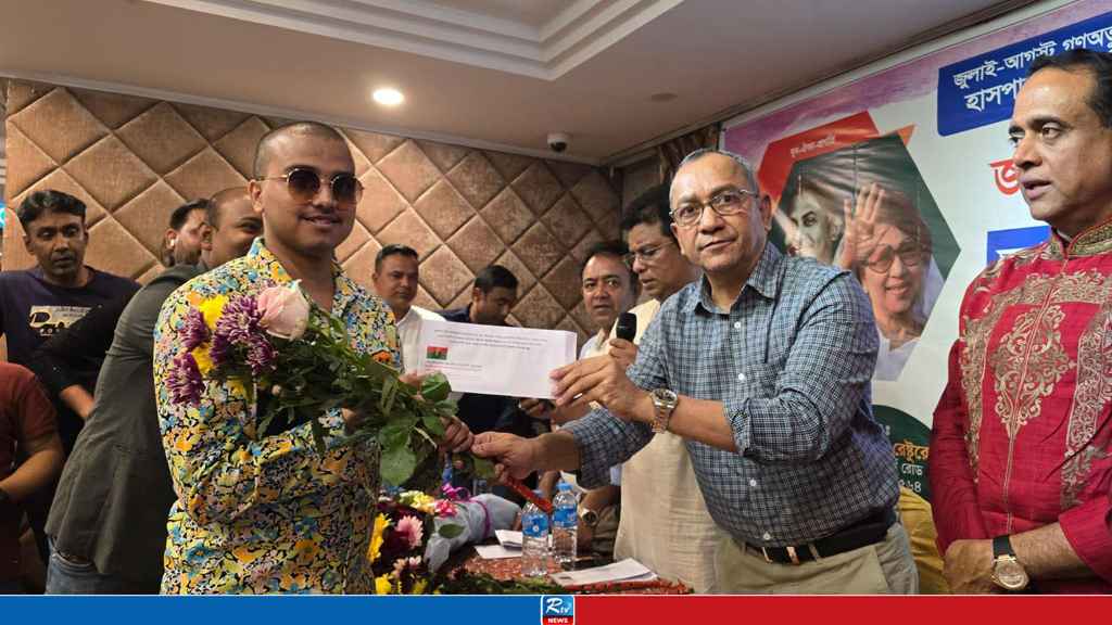সিঙ্গাপুরে চিকিৎসাধীন জুলাই বিপ্লবে আহতের পাশে তারেক রহমান