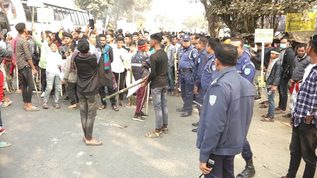 Kushtia_Road_Aborodh_pic_2