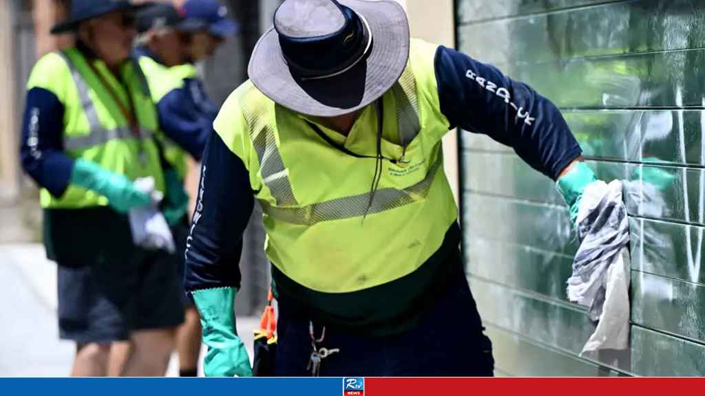 Australia's Hate Crime Law Gives Nazi Salutes Mandatory Jail