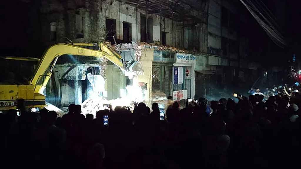 বগুড়ায় আ’লীগ, জাপা ও জাসদ কার্যালয় ভাঙচুর