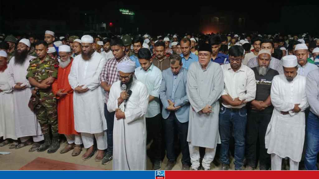 মাগুরায় আছিয়ার দাফন সম্পন্ন, অভিযুক্তের বাড়িতে আগুন