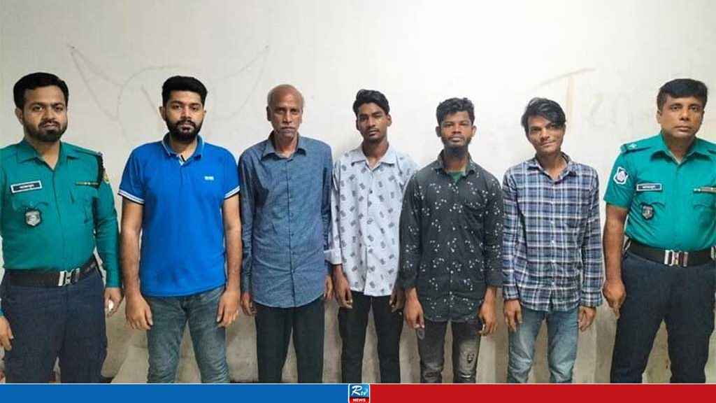 মোহাম্মদপুরে বিশেষ অভিযানে গ্রেপ্তার ৫
