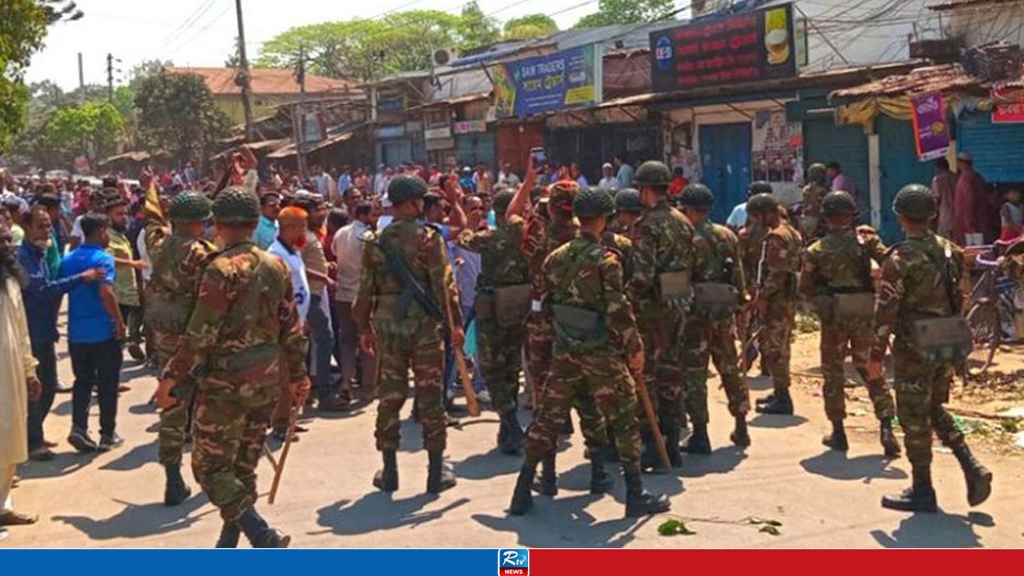 বগুড়ায় মোটর শ্রমিকদের কর্মবিরতি প্রত্যাহার, বাস চলাচল শুরু 