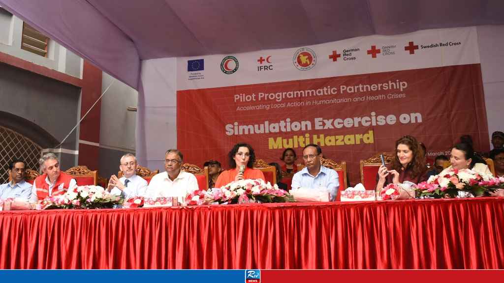 রেড ক্রিসেন্ট’র দুর্যোগ প্রস্তুতি কার্যক্রম পরিদর্শন করলেন ইইউ কমিশনার 