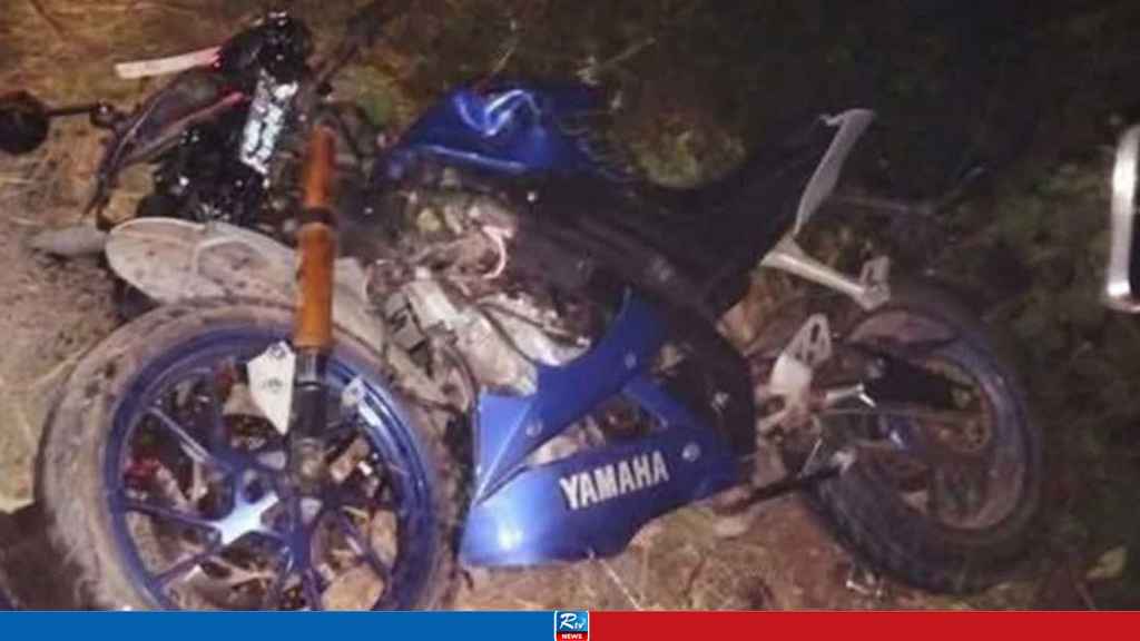 লরির ধাক্কায় উল্টোপথের ২ মোটরসাইকেল আরোহী নিহত