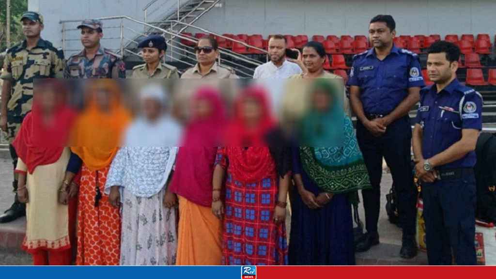 দেশে ফিরলেন ভারতে পাচার হওয়া ৬ নারী