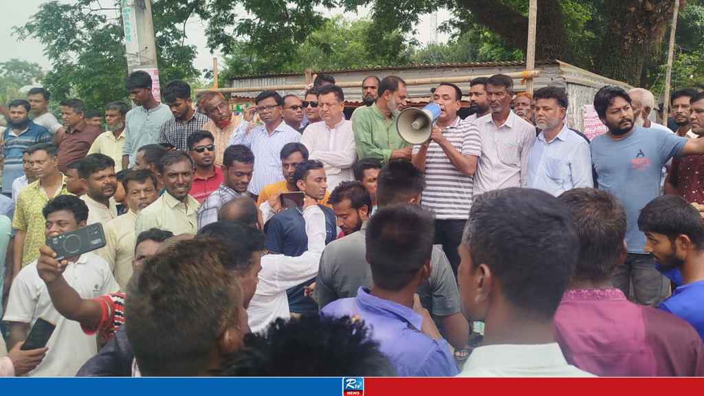 জিলাপিকাণ্ডে প্রত্যাহার হওয়া ওসিকে ফেরাতে বিএনপির প্রতিবাদ মিছিল
