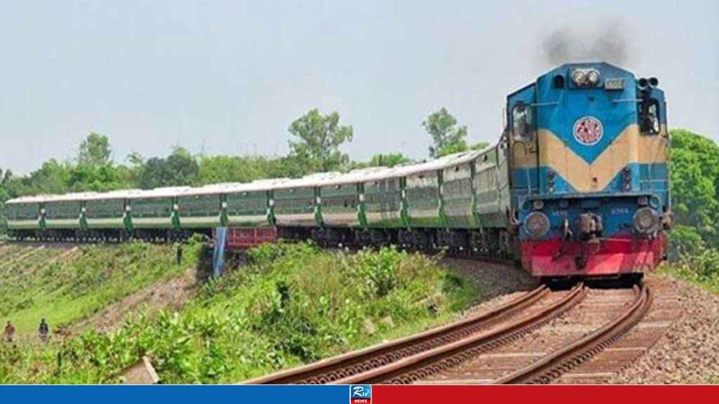 বগি লাইনচ্যুত, উত্তরাঞ্চলের সঙ্গে ঢাকার ট্রেন চলাচল বন্ধ