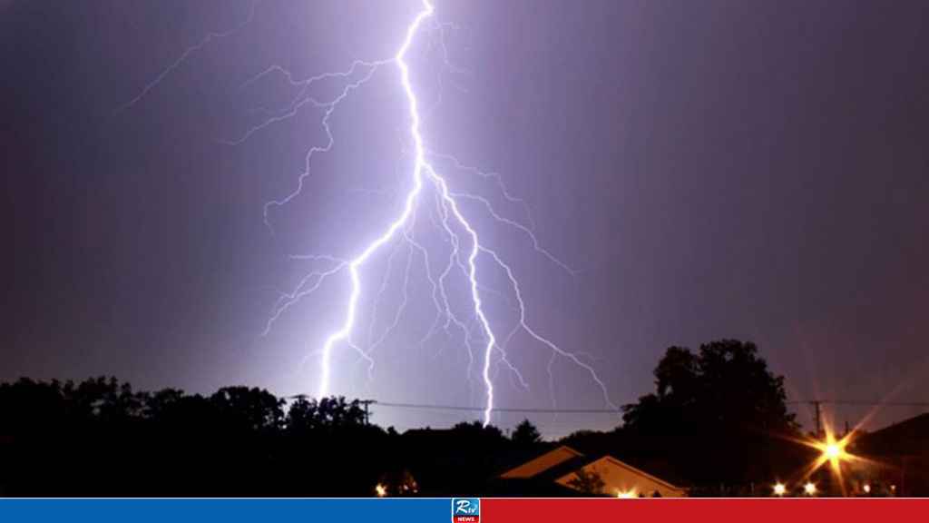 মাঠে গরু আনতে গিয়ে বজ্রপাতে প্রাণ গেল কৃষকের
