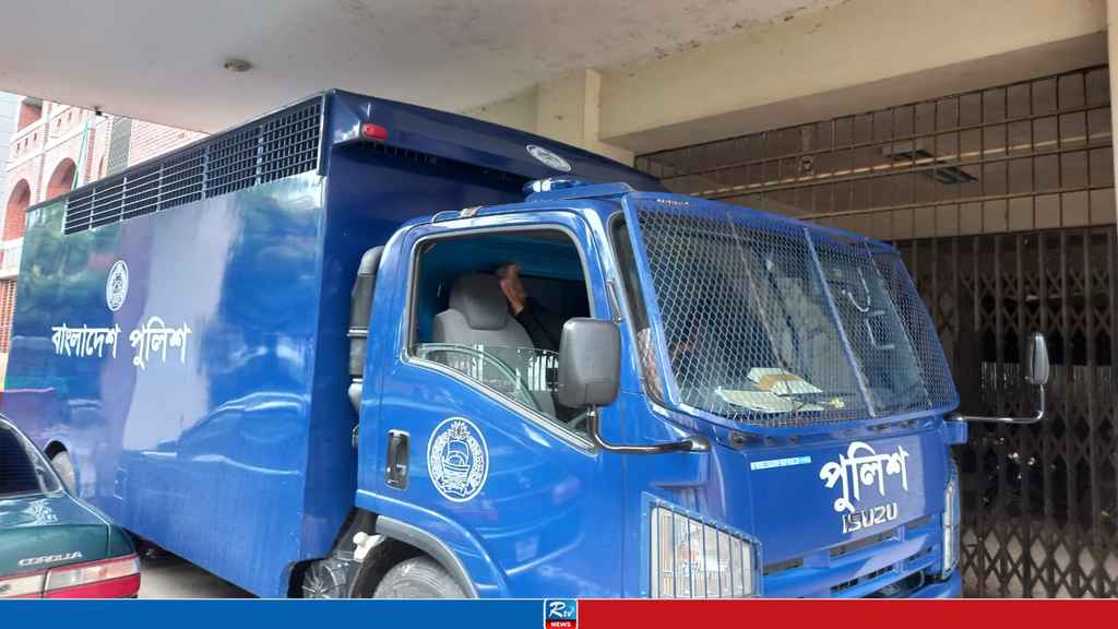 লক্ষ্মীপুরে ইউপি চেয়ারম্যানসহ ৫ আ.লীগ নেতা গ্রেপ্তার