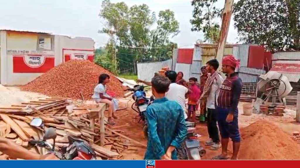 নির্মাণাধীন বিল্ডিংয়ের পিলার ধ্বসে এক শ্রমিকের মৃত্যু, আহত ৩