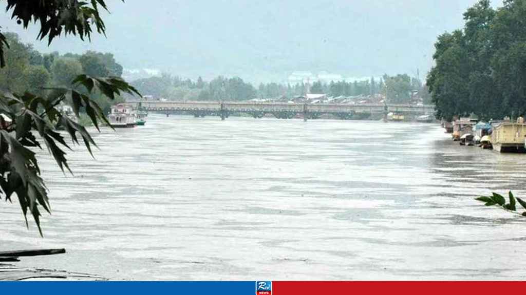 India Releases Indus Water, Flooding Pakistan-Administered Kashmir