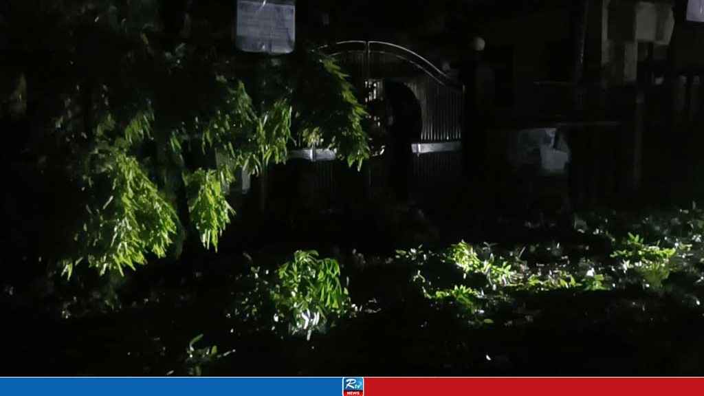 হঠাৎ কালবৈশাখী ঝড়ে লন্ডভন্ড কুড়িগ্রাম