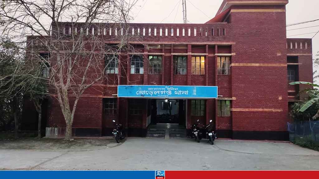 মৎস্য ঘেরে মুখে স্কচটেপ প্যাঁচানো মরদেহ উদ্ধার