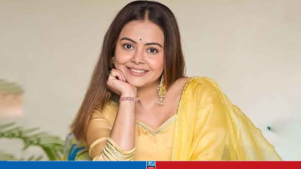 মুসলিম স্বামীকে ছাড়ো, অভিনেত্রী দেবলীনার কড়া জবাব