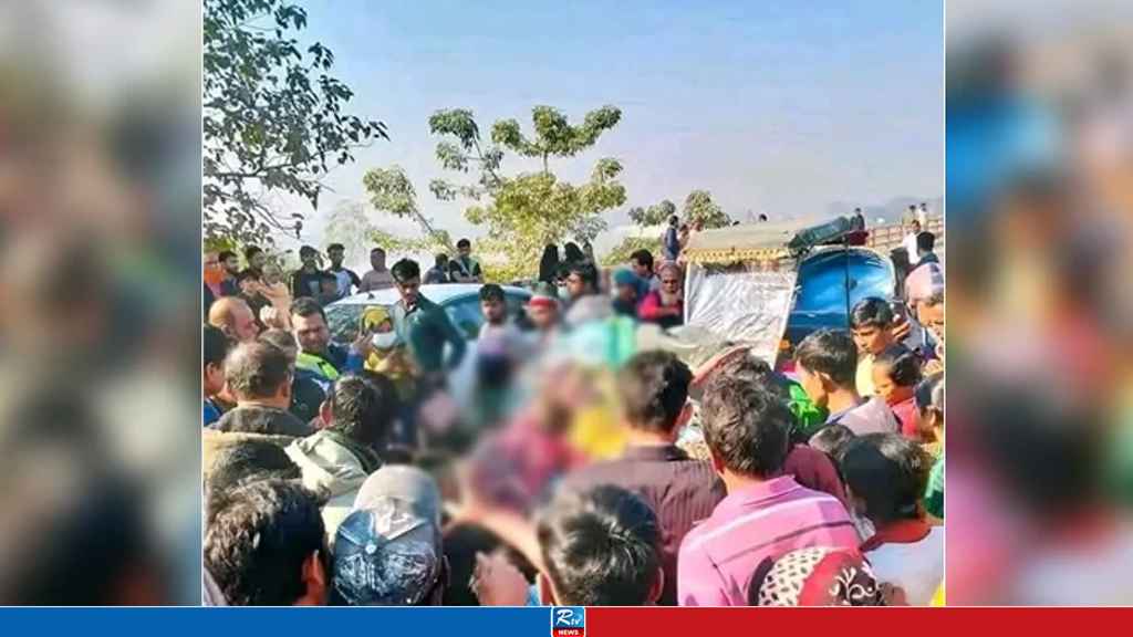 কিশোরগঞ্জে অটোরিকশায় পিকআপের ধাক্কা, নিহত ৩