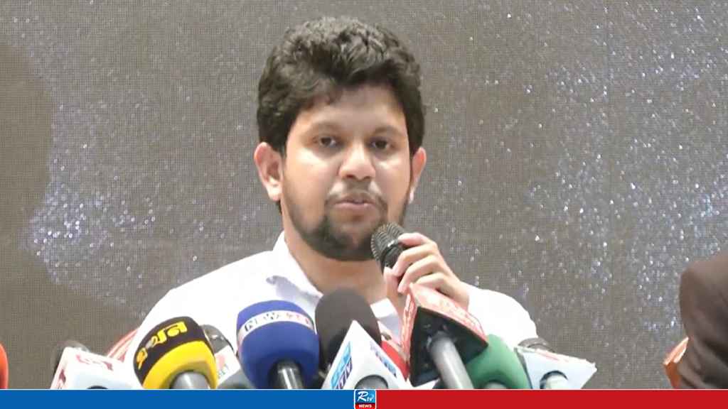 আওয়ামী লীগের কার্যক্রম নিষিদ্ধ নিয়ে যা বললেন মাহফুজ আলম