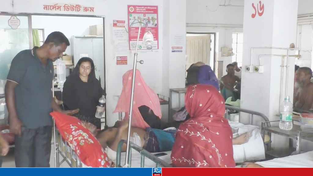 চাঁদা না দেওয়ায় এক কৃষককে কুপিয়ে হত্যাচেষ্টা