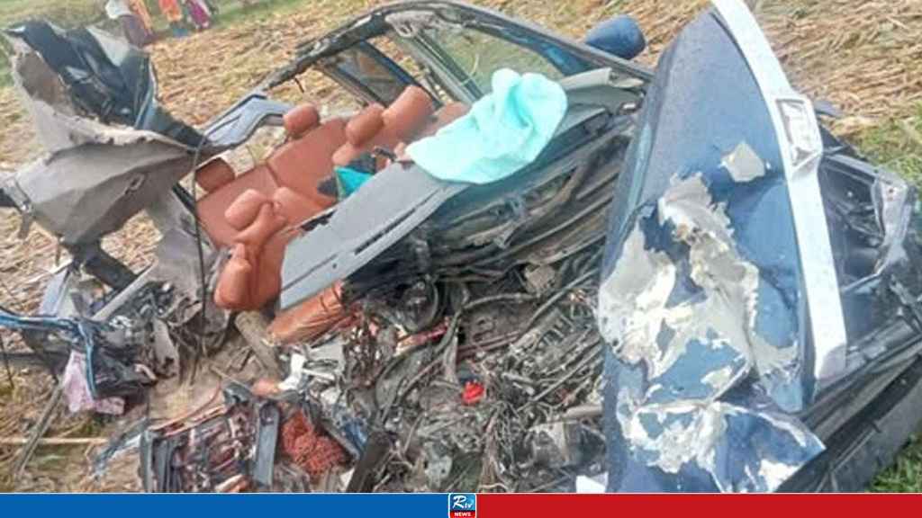 Dinajpur Truck-Microbus Collision Leaves Three Dead
