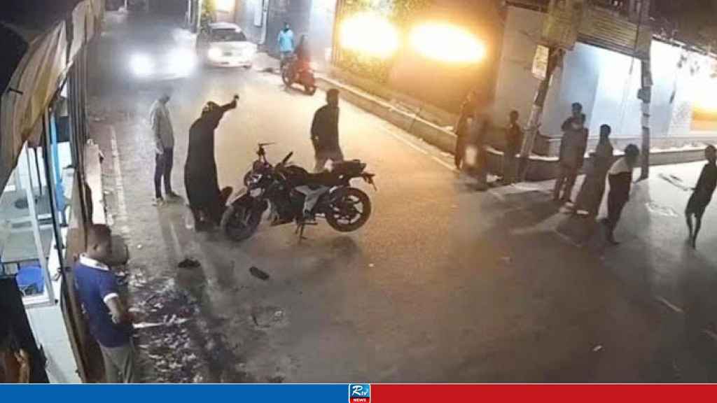 বিএনপি কর্মীকে কোপানোর ভিডিও ভাইরাল, থানায় মামলা 