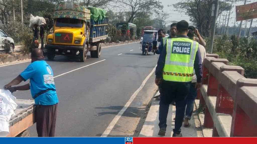 সোনারগাঁয়ে অজ্ঞাত ২ যুবকের মরদেহ উদ্ধার 