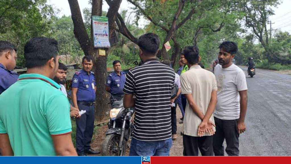 সাঁথিয়ায় বাসের ধাক্কায় মোটরসাইকেল আরোহী নিহত 