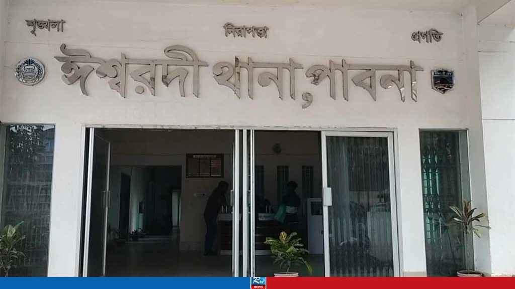 এক ট্রাক চালককে ছুরিকাঘাত করল আরেক চালক