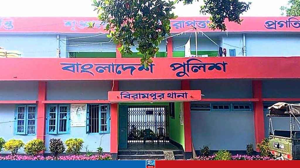 বিরামপুরে বাস-ট্রাকের মুখোমুখি সংঘর্ষ, নিহত ১ 