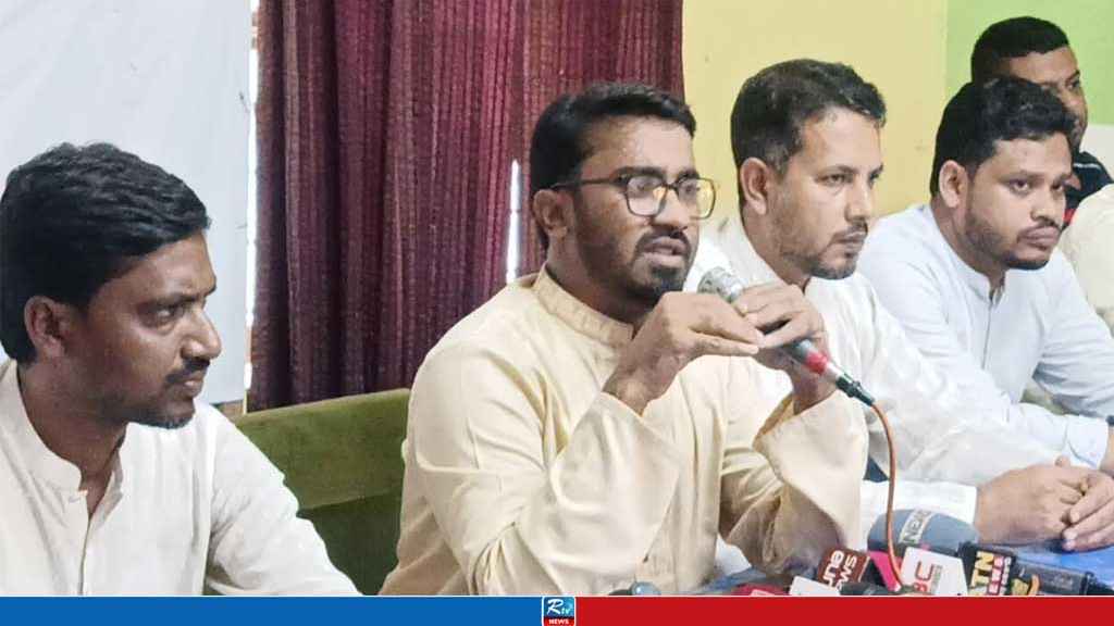 হাসিনা যদি বাপের বেটি হয়, দেশে এসে রাজনীতি করুক: রাশেদ খান