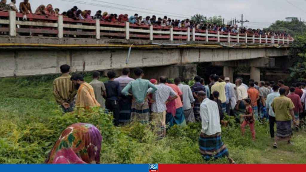 ইজিবাইক চালকের লাশ মিলল ব্রিজের নিচে