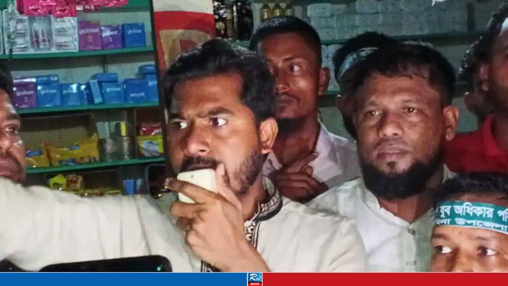 বক্তব্যের সময় চলে গেল বিদ্যুৎ, নুর বললেন ‘এটা এক ধরনের শয়তানি’