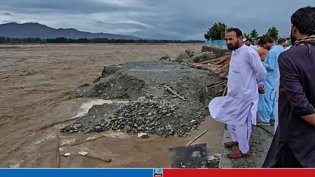 11 Dead in Flash Flood in Pakistan