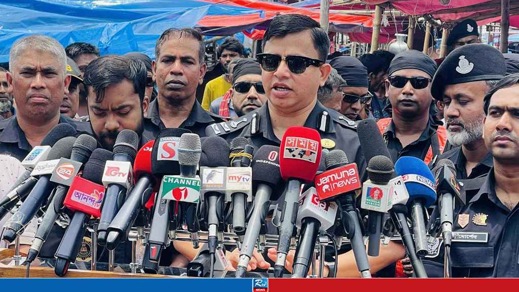 ‘গরুর ট্রাক-ট্রলারে বিশৃঙ্খলা করলে কঠোর ব্যবস্থা’