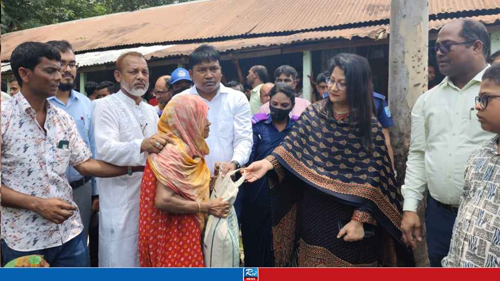 অসহায়দের পাশে থাকার আশ্বাস টাঙ্গাইল জেলা প্রশাসকের