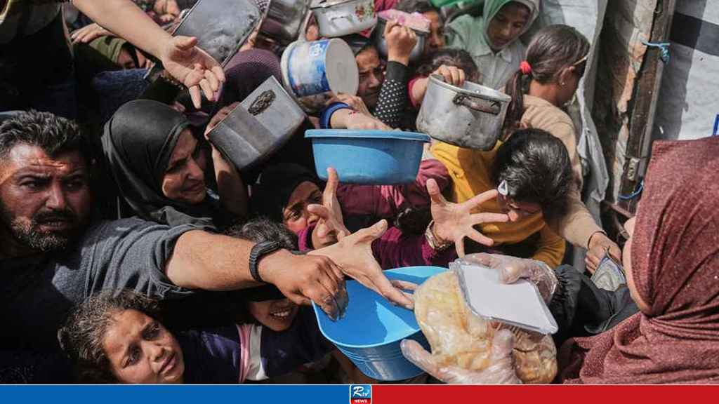 Israeli Attacks Kill 72 in Gaza, Including Hungry Aid Seekers