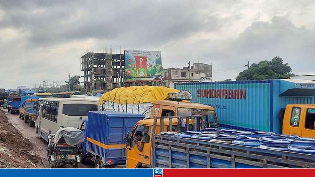 ঢাকা-সিলেট মহাসড়কে তীব্র যানজট