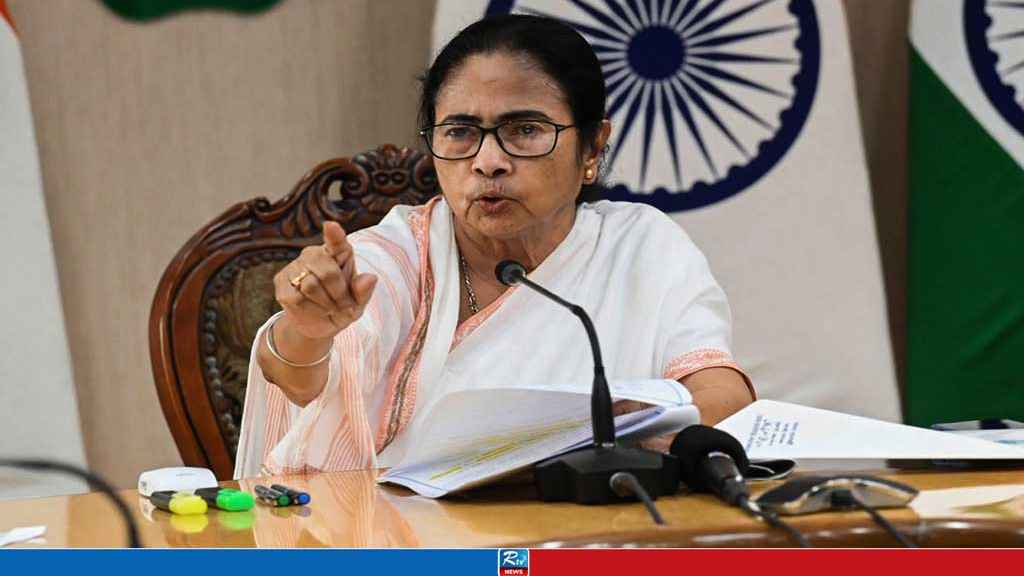 কলকাতায় ‘আ.লীগ নেতাদের’ আশ্রয় নিয়ে যা বললেন মমতা
