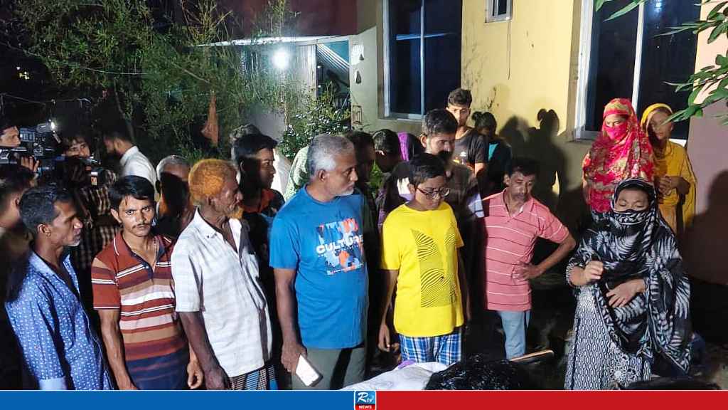 খুলনা মহানগরীর একটি হোটেল থেকে ৫ জনের মরদেহ উদ্ধার