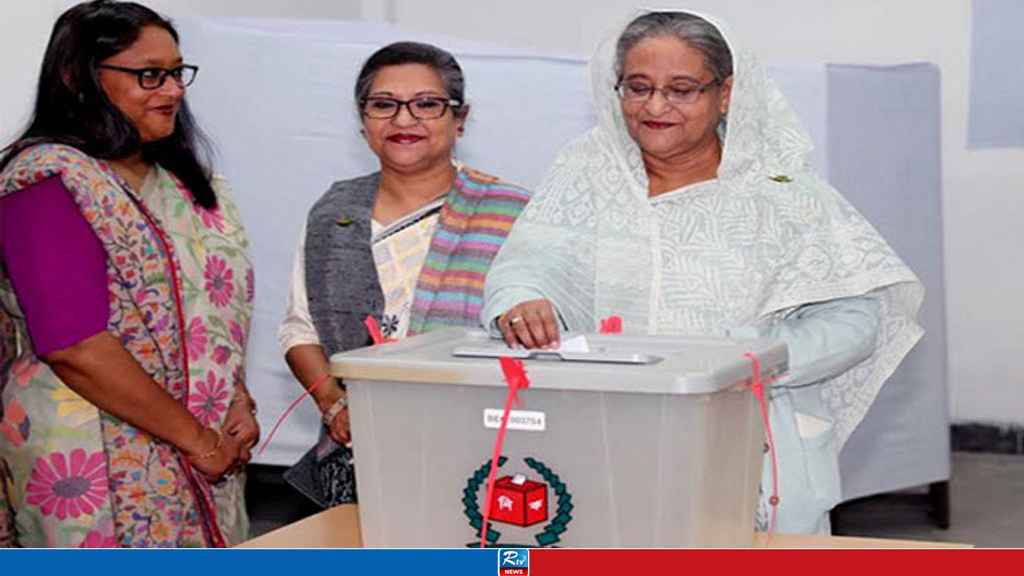 বিতর্কিত ৩ নির্বাচন: দায়িত্বে থাকা কর্মকর্তাদের তথ্য চেয়েছে ইসি