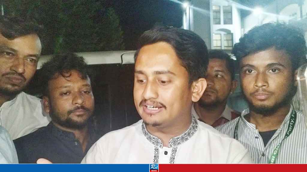 টিএসসির ত্রাণ নিয়ে প্রশ্ন, যে তথ্য দিলেন সারজিস