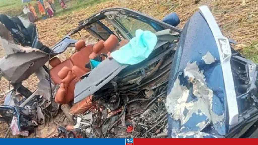 নাটোরের বড়াইগ্রামে ট্রাক-মাইক্রোবাস সংঘর্ষে নিহত ৪